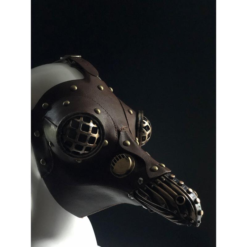 Grid Eye Plague Mask - Brown