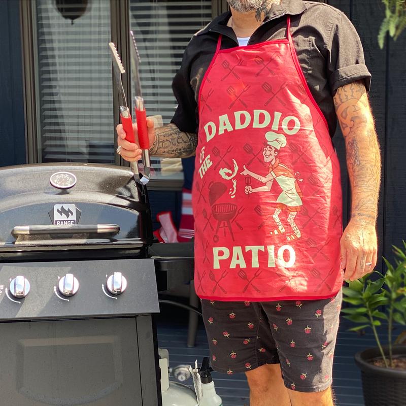 Daddio Of The Patio Apron Funny Backyard Bar-B-Que Grilling Kitchen Smock Funny Graphic Kitchenwear Dad Joke  Funny Food  Novelty Cookware Red