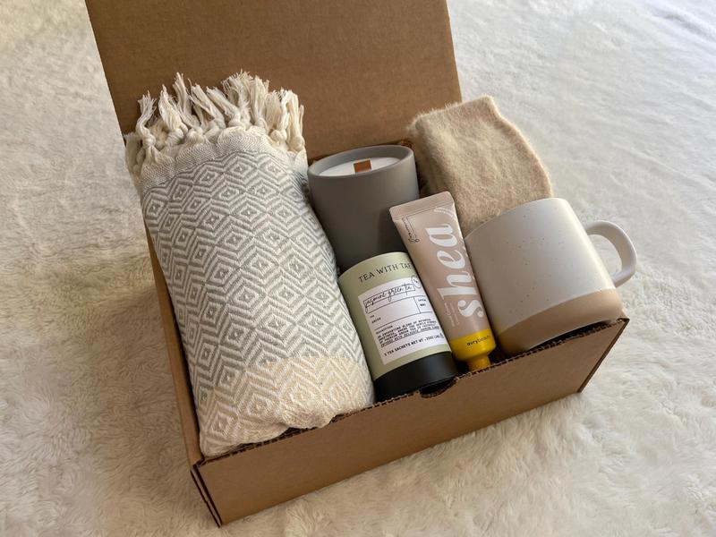 Cozy Fall Gift Box, Self Care Gift Box, Hygge Gift Box, Holiday Gifts, Gift Set For Her Mom, Miss You, Sending A Hug, Gift For Colleagues