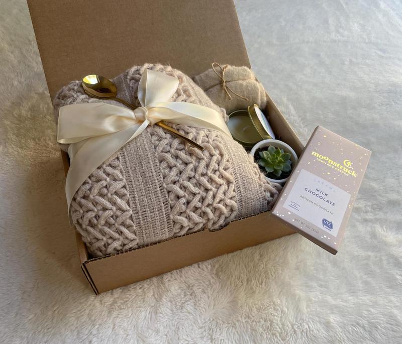 Cozy Fall Gift Box, Self Care Gift Box, Hygge Gift Box, Holiday Gifts, Gift Set For Her Mom, Miss You, Sending A Hug, Gift For Colleagues