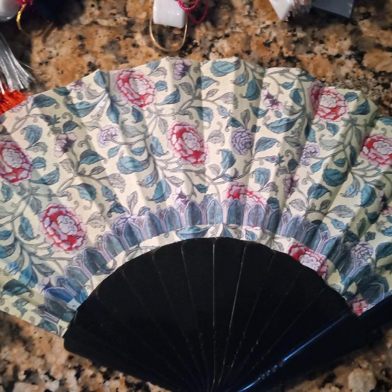 Durable handheld fans