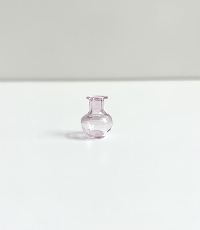 Miniature Glass Whisker Vase (Smooth)