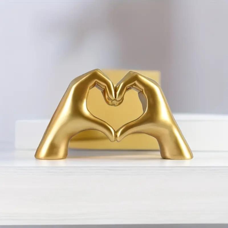 Creative Heart Shaped Gesture Decoration, 1 Count Modern Desktop Ornament, Decorative Figurine for Home Office Bookshelf Wine Cabinet Display