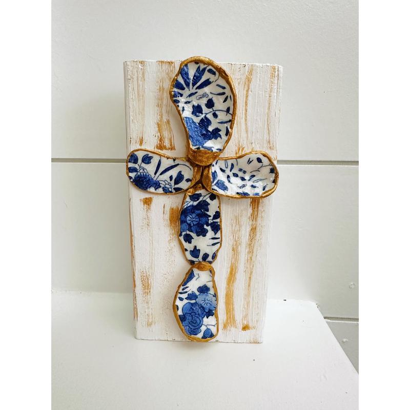 Medium Blue & White Chinoiserie Cross