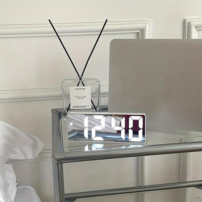 Led Mirror Alarm Clock, 1 Count Modern Exquisite Sound Control Battery Powered Digital Clock, Desktop Electronic Clock for Bedroom Office Home Decor(without Battery)