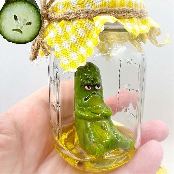 Grumpy Pickle in a Jar Sculpture , Glass Screaming Pickle in a Bottle, Handmade Emotional Support Pickled Cucumber, Pickle in a Jar Decoration Gift for Pickle Lovers