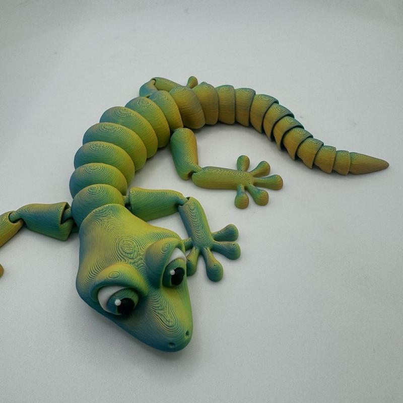 Articulating lizard figurine, decor Nature Decoration