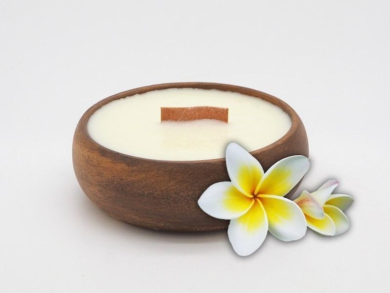 Plumeria Candle in Reusable Bowl - Hawaiian Tropical Beach Theme - Best Smelling - Wooden Wick - Valentines Day Gift