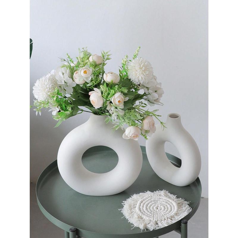 1pc Plastic Donut Shaped Flower Vase, Modern Simplistic Circle Vase Ornament, Ceramic-Like Vase, Creative Home Decor Crafts For Living Room