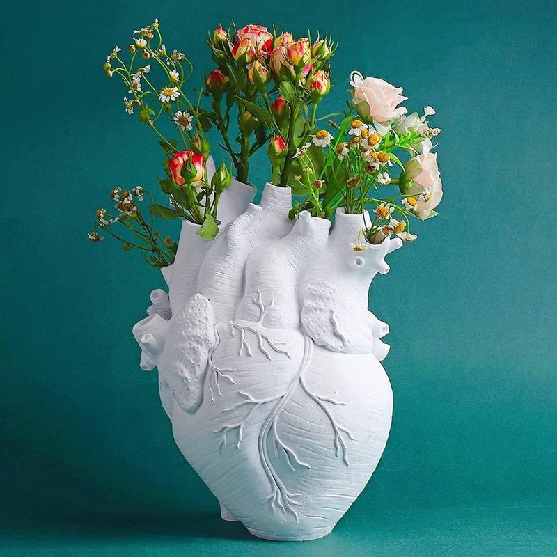 Heart Shaped Decorative Vase without Flower, 1 Count Modern Unique Resin Vase, Decorative Vase for Home Wedding Desktop Living Room Decoration