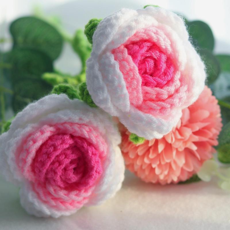 Ombre Crochet Rose Flower Ornament With Vase & Simulated Leaf, 1 Set Creative Bouquet Decoration For Home & Wedding & Party, Spring Home Decor