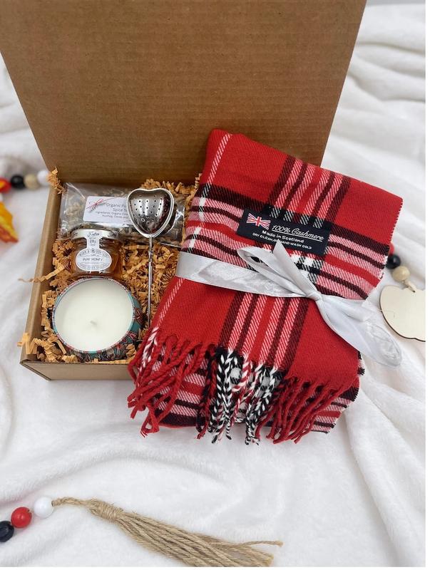 Cozy Winter Gift Box, Christmas gift basket, holiday gift, Thinking Of You Gift, Hygge gift box, Birthday Gifts For Women, Sending A Hug