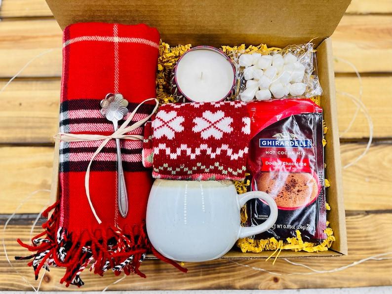 Cozy Winter Gift Box, Christmas gift basket, holiday gift, Thinking Of You Gift, Hygge gift box, Birthday Gifts For Women, Sending A Hug