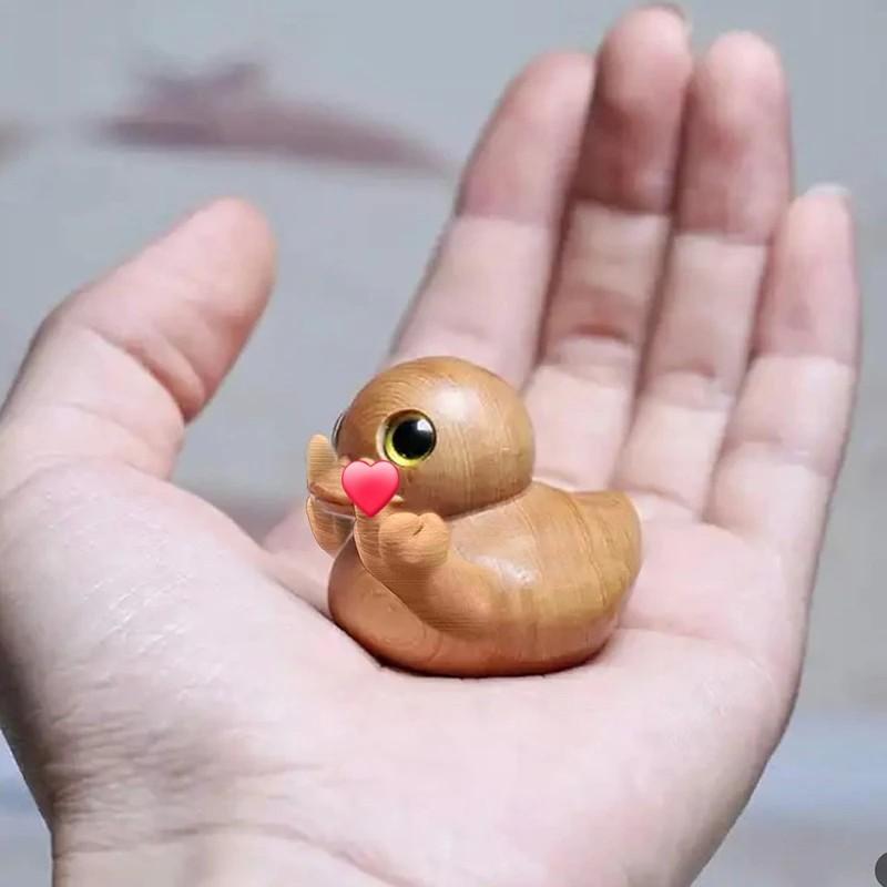 Wooden Cute Duck Figurine Ornament, 1 Count Cartoon Duck Decoration Craft, Desk Decorations for Home Office Bedroom Living Room