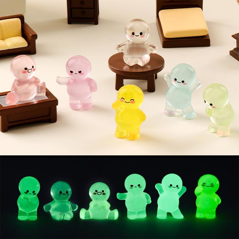 Resin Glow in The Dark Miniature Figurine, Creative Cartoon Cute Ornaments, DIY Decoration Set for Home Office Desktop