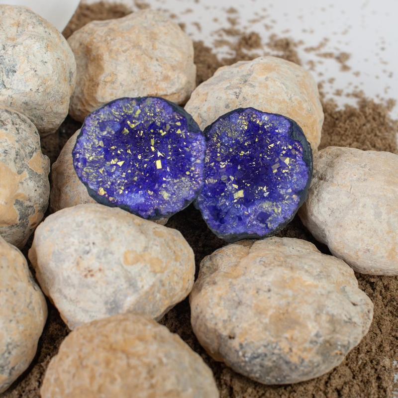 Bucket of Geodes-Gallon Contains over 12geodes Hollow