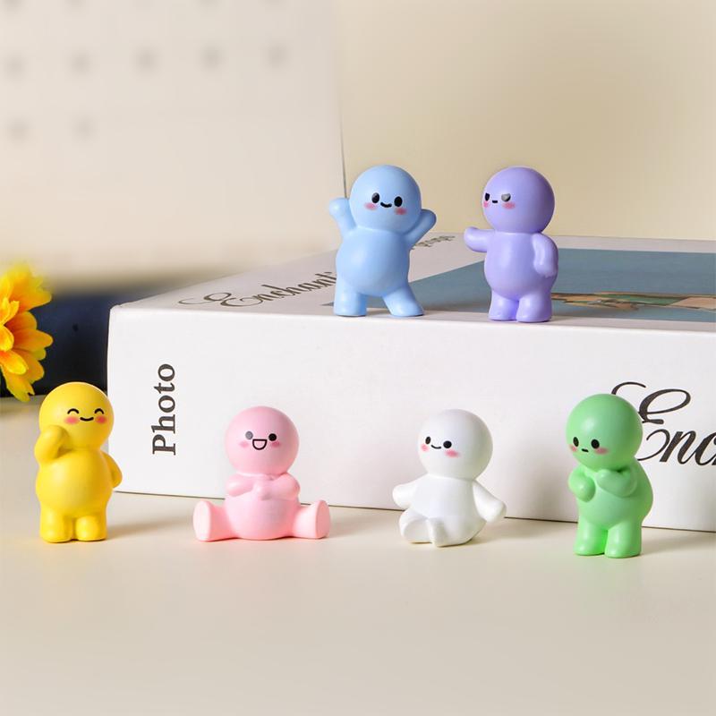 Resin Glow in The Dark Miniature Figurine, Creative Cartoon Cute Ornaments, DIY Decoration Set for Home Office Desktop